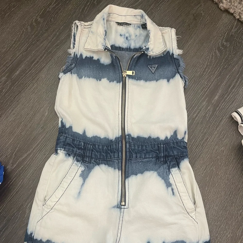 Guess romper - Picture 1 of 1
